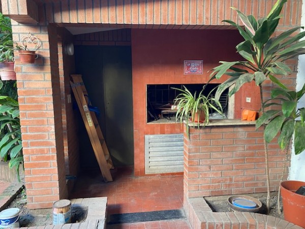 CASA DE 2 DORMITORIOS EN VENTA, BARRIO LA FLORIDA, ROSARIO