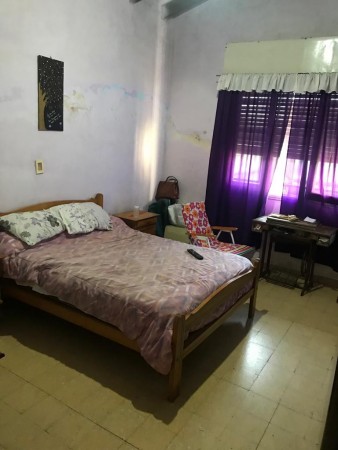 CASA DE 2 DORMITORIOS EN VENTA 