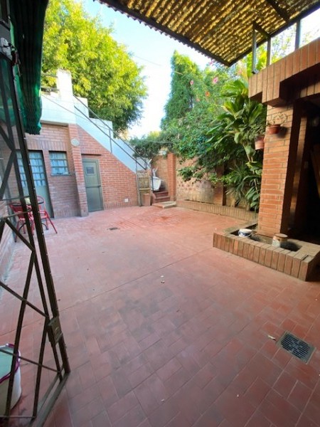 CASA DE 2 DORMITORIOS EN VENTA, BARRIO LA FLORIDA, ROSARIO