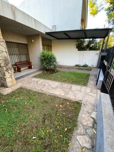 CASA DE 2 DORMITORIOS EN VENTA, BARRIO LA FLORIDA, ROSARIO