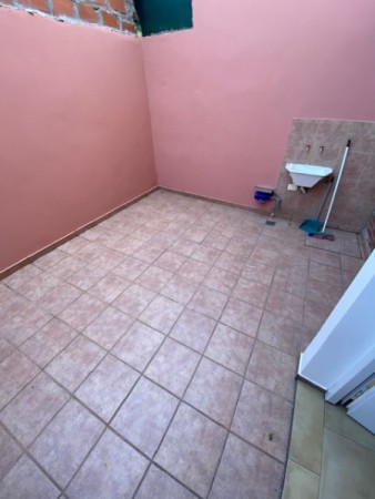 DUPLEX DE 2 DORMITORIOS CON COCHERA EN ALQUILER