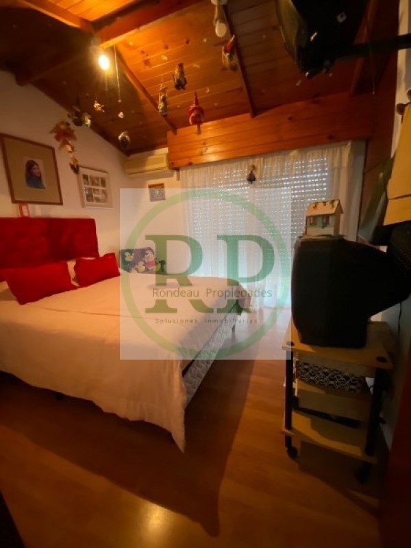 CASA DE 3 DORMITORIOS EN VENTA 