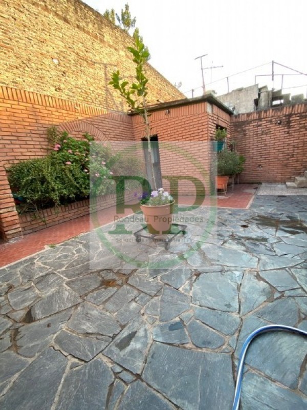 CASA DE 3 DORMITORIOS EN VENTA 