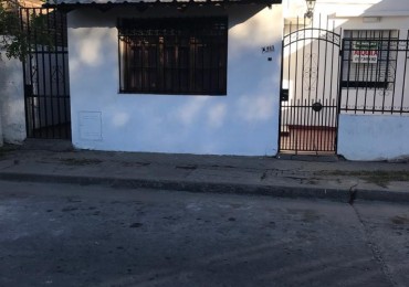 CASA DE 2 DORMITORIOS EN ALQUILER 