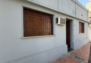 CASA DE DOS DORMITORIOS EN ALQUILER 